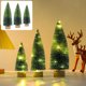 thumbnail image 1 of Adornos luminosos para árbol de Navidad • Mini decoración para árbol iluminado • Decoraciones navideñas de sobremesa • Decoración luminosa a pilas • 3 tamaños, 1 of 5