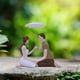 thumbnail image 1 of Figura decorativa de pareja de resina, figura de amantes, personaje decorativo creativo sosteniendo un paraguas, estatua de pareja para mesa, Arrodillado, 1 of 8