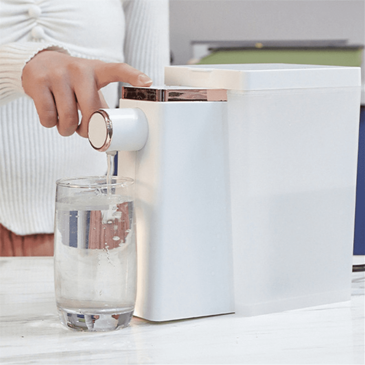 Instant Hot Water Dispenser Small Desktop Direct Drinking Machine Desktop Fast Hot Water Dispenser US Plug