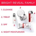 thumbnail image 3 of Limpiador facial L'Oreal Paris Revitalift Bright Reveal x2 150 ml, 3 of 8