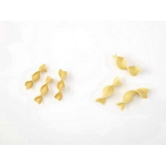 (Price/Case)Dakota Growers 51% Whole Grain Wide Egg Pasta 5 Pounds - 2 Per Case