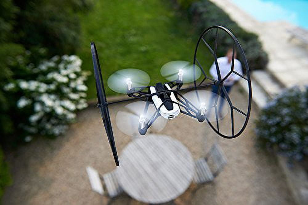 Parrot Minidrone Rolling Spider review: an indoor drone for big kids, Gadgets