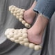 thumbnail image 4 of Divertidas pantuflas de burbujas de lichi, supersuaves, antideslizantes, impermeables, de verano, unisex, sandalias de masaje de playa, regalo de Navidad, nuevo (tamaño: 35-36, verde) oso de fresa Electrónica, 4 of 6