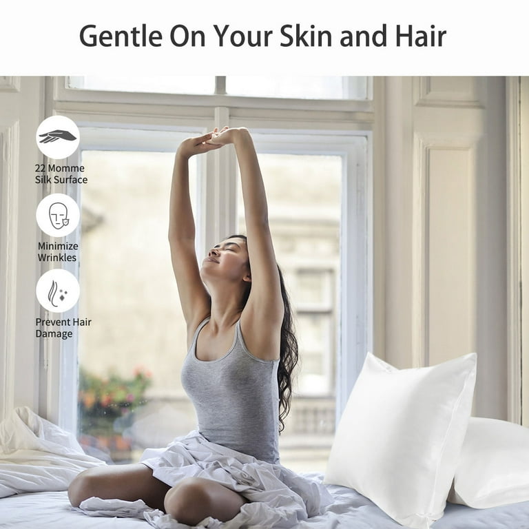 Silk pillowcase with clearance zipper