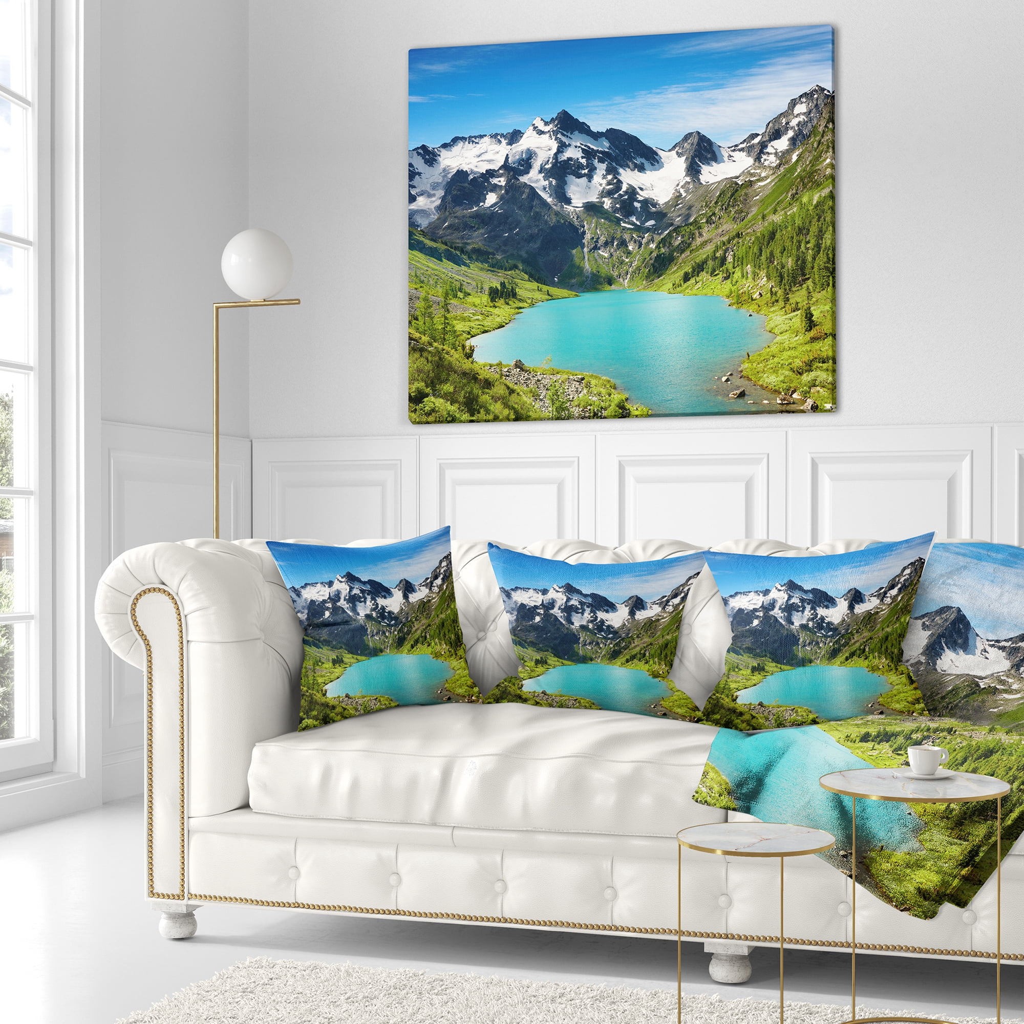 Designart Mountain Lake - Landscape Photography Throw Pillow - 18x18