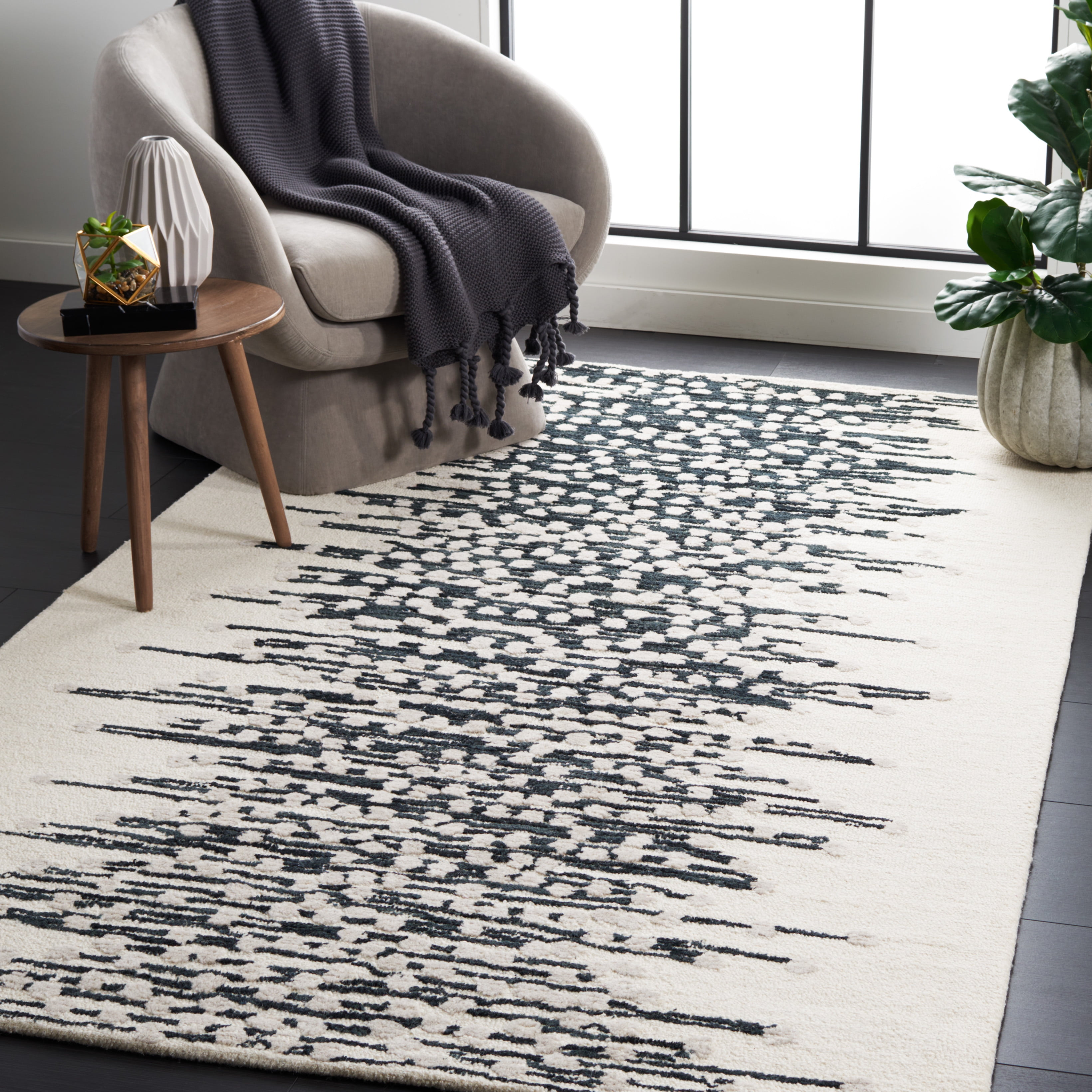 SAFAVIEH Metro Kent Striped Area Rug, Black/Ivory, 3' x 5'