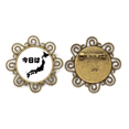 thumbnail image 1 of Hola, Japón. Broche de flores, regalo de joyería para mujeres y niñas Unbranded  M, 1 of 3