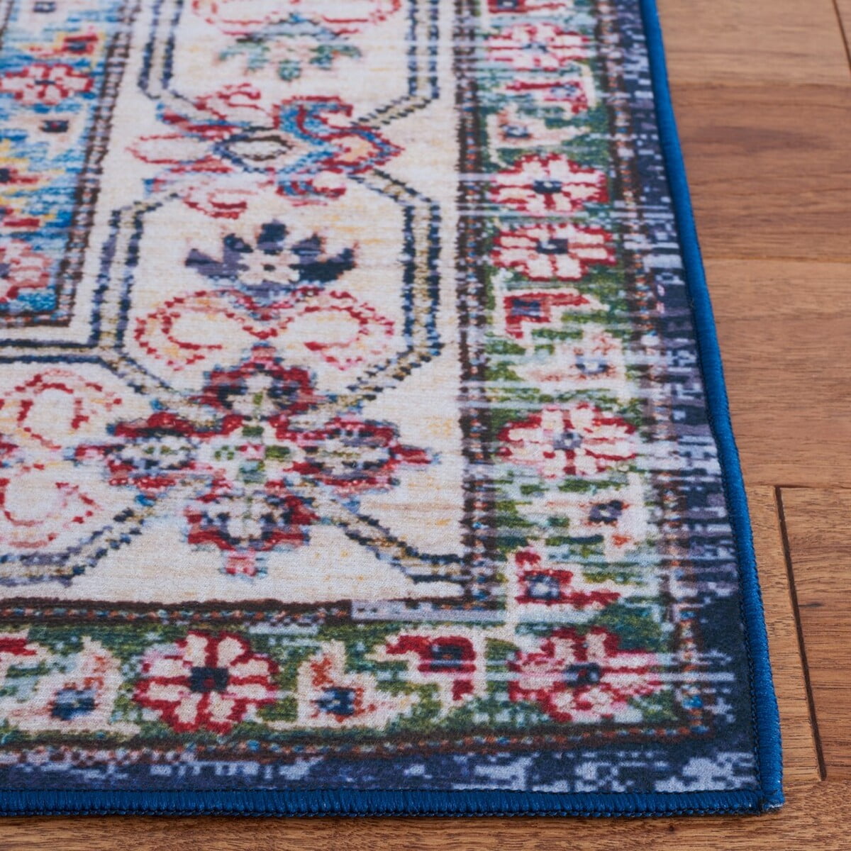 SAFAVIEH Tucson Paisley Traditional Machine Washable Area Rug, 5' x 8', Navy/Beige