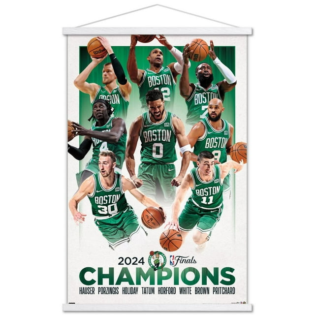 NBA Celtics de Boston - Affiche Murale des Champions des Finales 2024 de la NBA, 22,375 Po x 34 Po Encadrée, Représentant Sept Joueurs des Celtics de Boston en Chandails Verts avec Bordure Blanche dans des poses d'Action de basketball sur un Fond Dégradé Vert, avec Texte « 2024 NBA Finals Champions » et Noms de Joueurs Hauser, Porzingis, Holiday, Tatum, Horford, Blanc, Brun et Pritchard en Dessous, Idéale