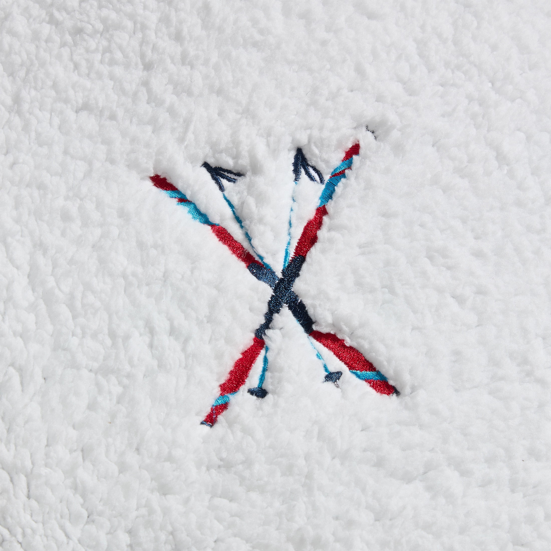 VCNY Home Whipstitch Holiday Crossed Skis White Motif Sherpa Throw, 50" x 60"