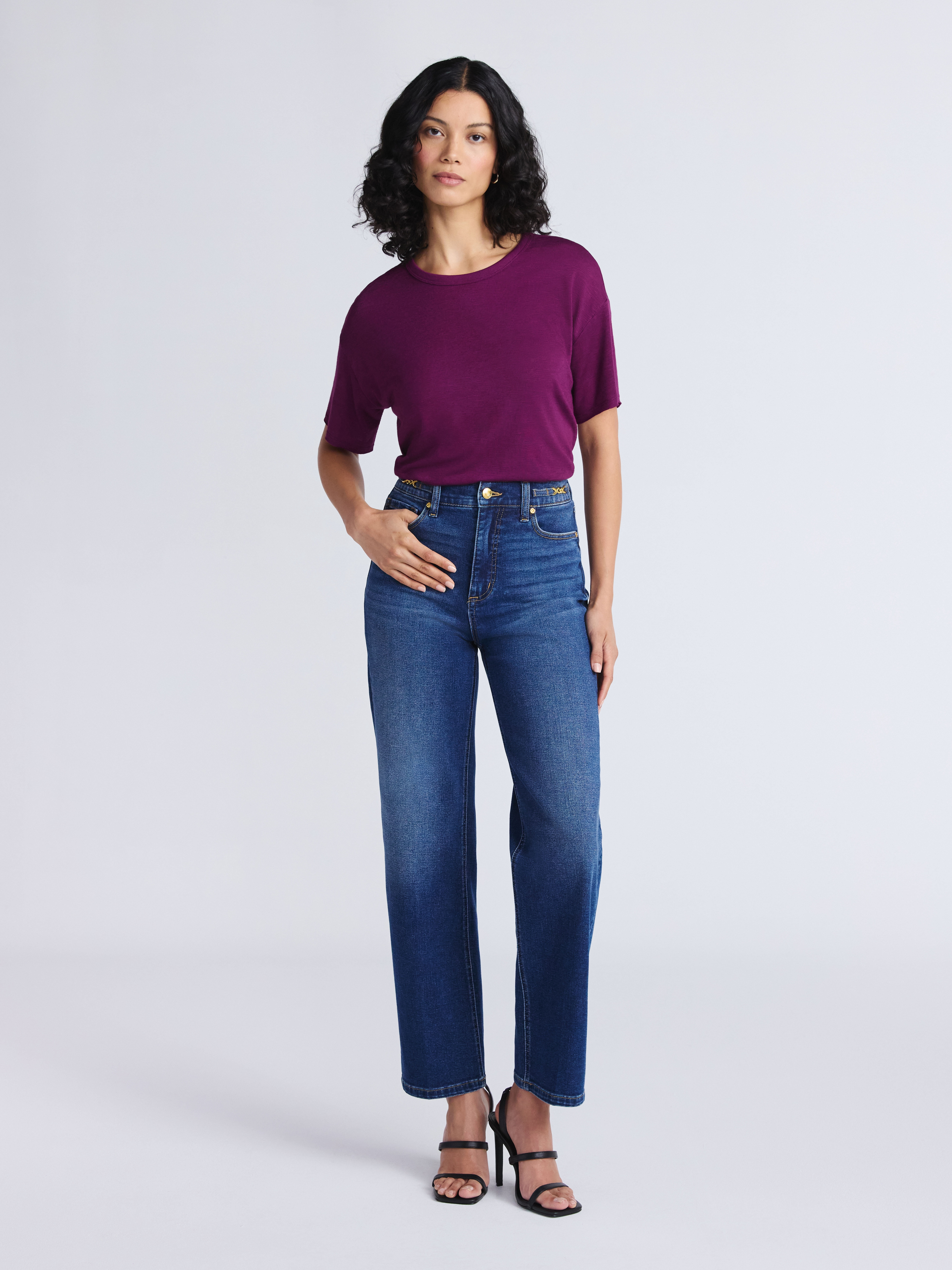 Sofia by Sofia Vergara Women's and Women's Plus Size Sofia Tee with Short Sleeves, Sizes XS-4X