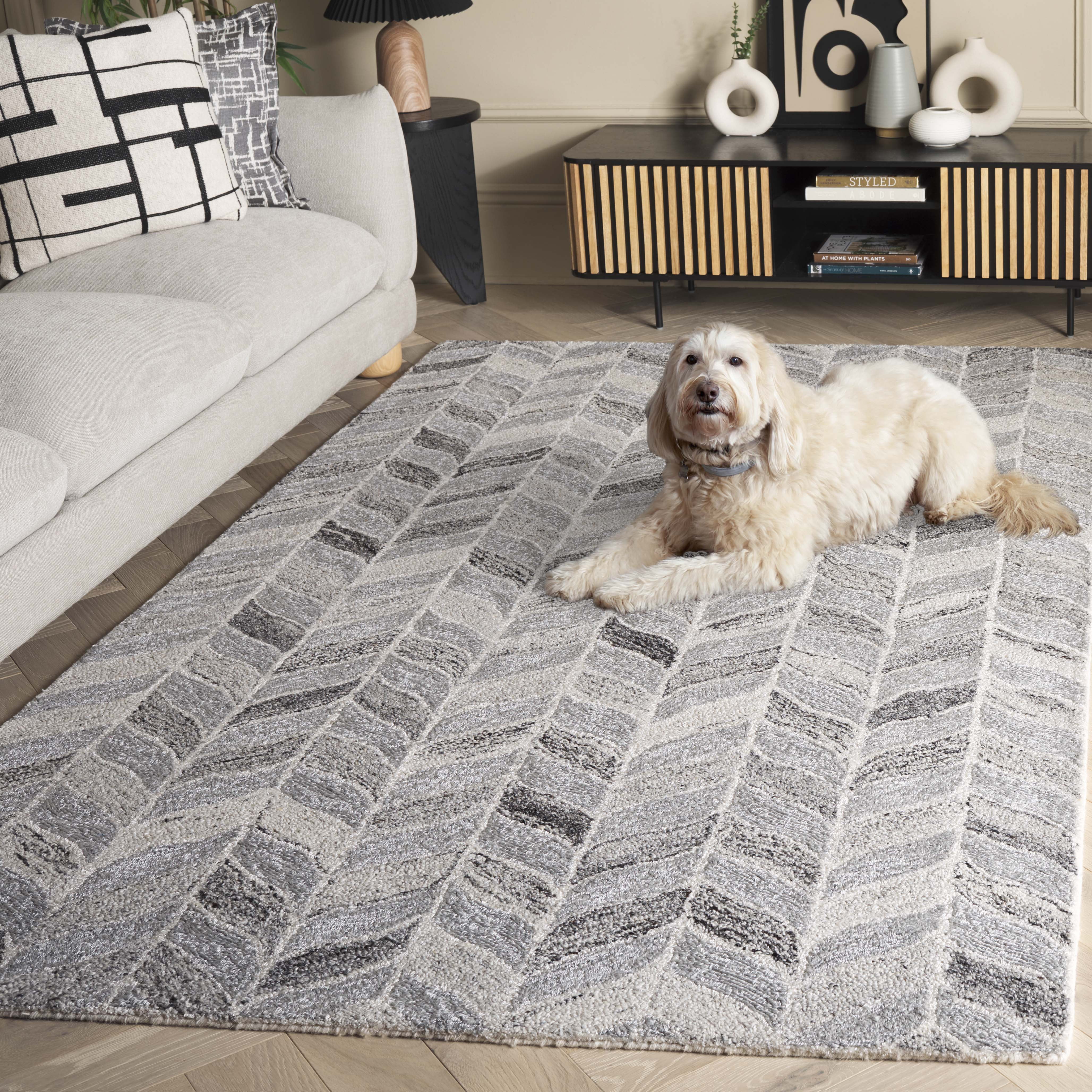 SAFAVIEH Abstract Alana Geometric Area Rug, Gray, 5' x 8'
