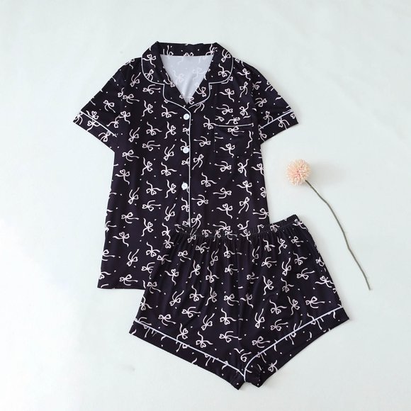 Pincandy Pyjama pour Femmes Ensemble PJS Rose avec Nœud Tenue de Nuit Manches Courtes Jammies pour Femmes Chemise de Nuit Boutonnée