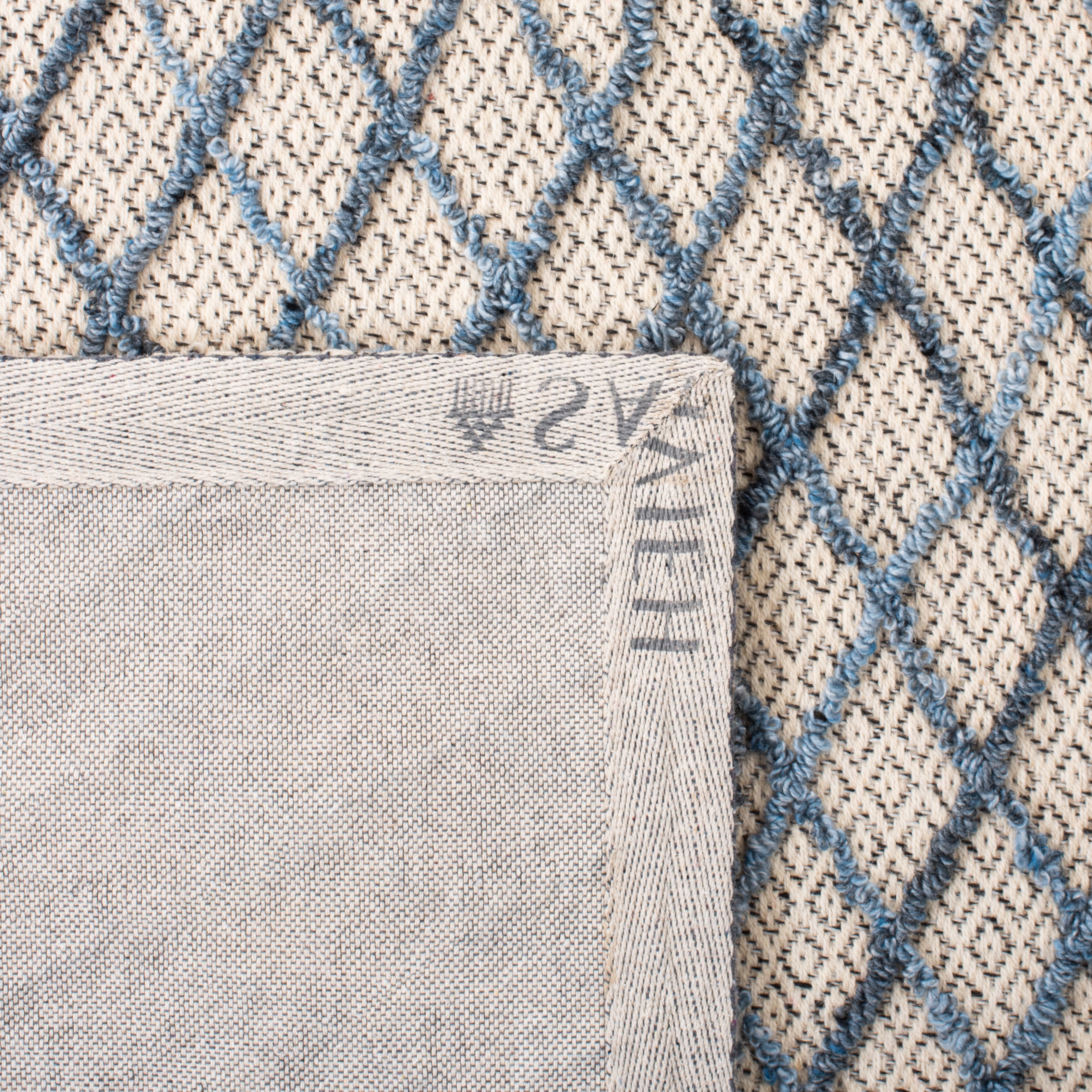 SAFAVIEH Trace Ilarion Geometric Area Rug, Blue/Black, 6' x 6' Square