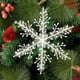 thumbnail image 2 of Bewildely 30 Uds. De copos de nieve falsos blancos de plástico DIY para el hogar, fiesta de Navidad, Año Nuevo, colgantes de árbol de Navidad, Kits de decoración para fiestas, 2 of 6