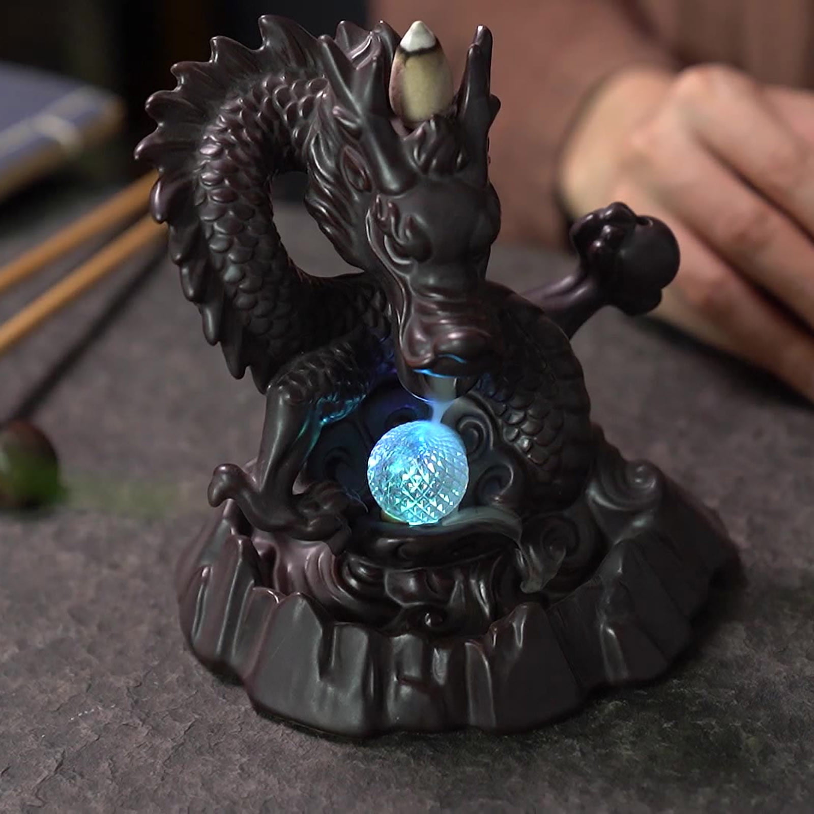Uutvmp Ceramic Chinese Dragon Backflow Incense Burner, Creative LED Light Backflow Sandalwood Incense Burner, Indoor Home Sandalwood Agarwood Incense Holder, Home Decoration Ornaments