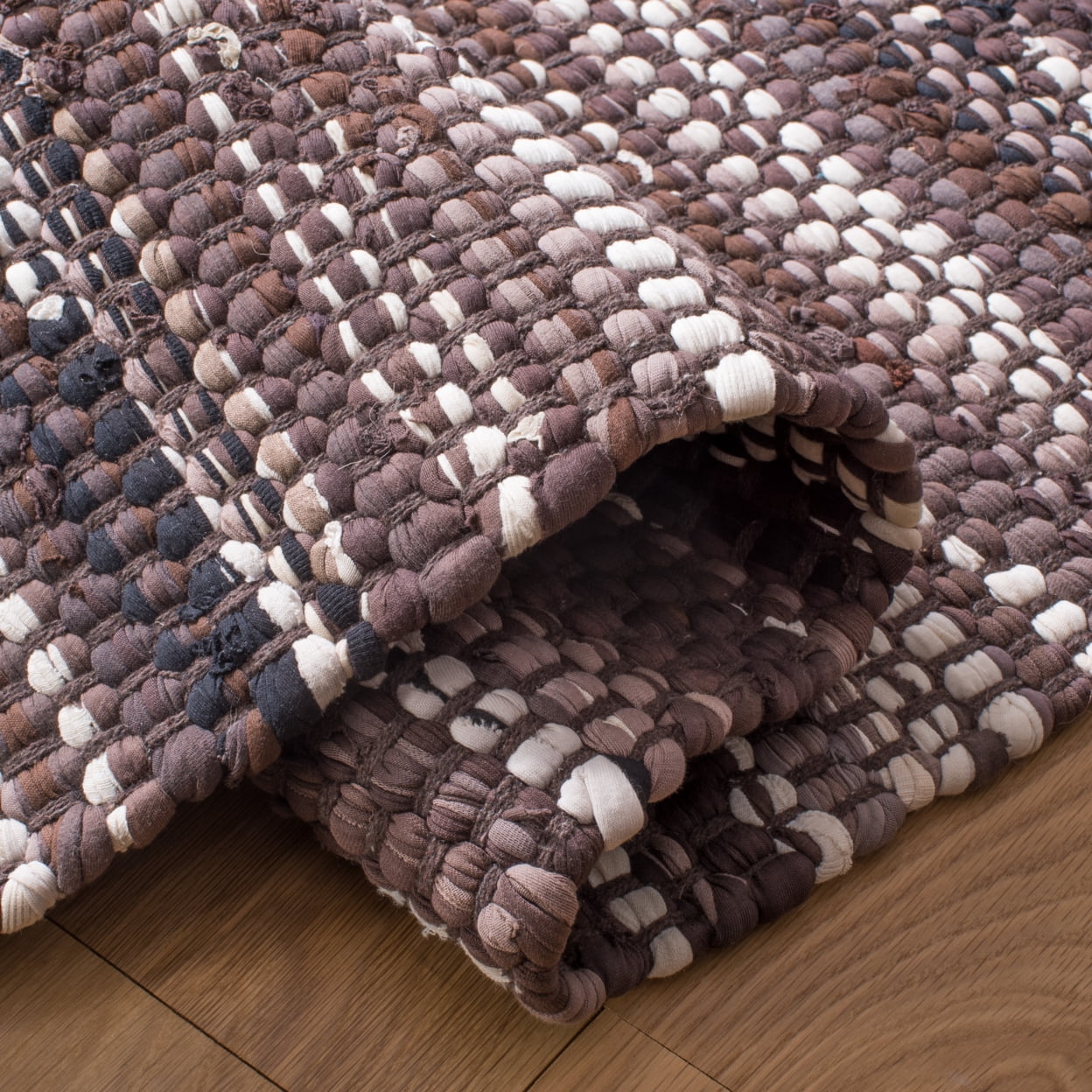 SAFAVIEH Montauk Renae Distressed Area Rug, Brown/Ivory, 8' x 10'