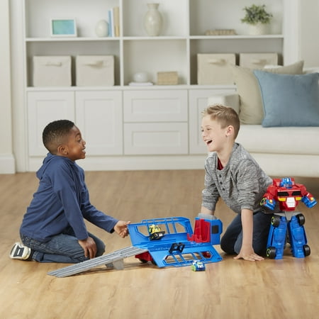 Playskool Heroes Transformers Rescue Bots Flip Races Optimus Prime Race Track Trailer
