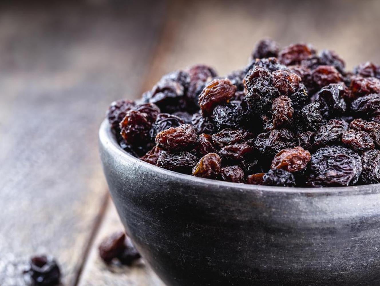 Bulk Black Raisins 10 Pound Wholesale Box - Fresh dried fruit