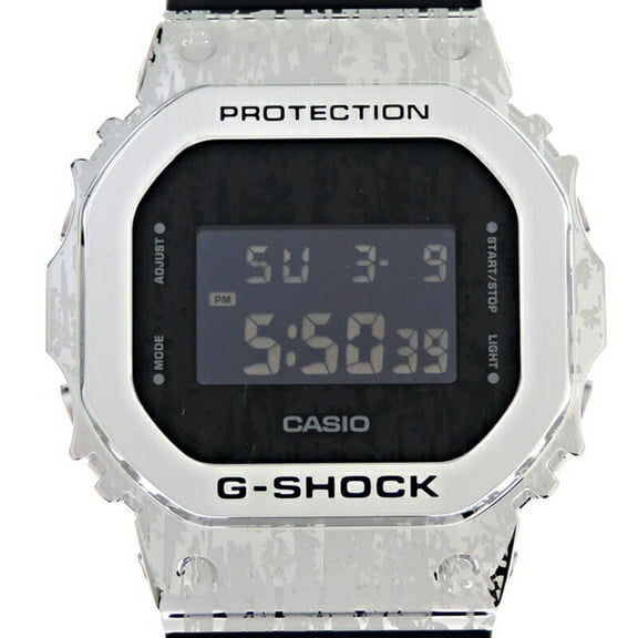 Pre-Owned Casio G-SHOCK 5600 Series Women's and Men's Watches GM-5600GC-1JF