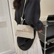 thumbnail image 3 of Bolso clásico a cuadros para mujer, Bolso de hombro de lana, Bolso cuadrado, Bolso de mano (blanco), 3 of 3