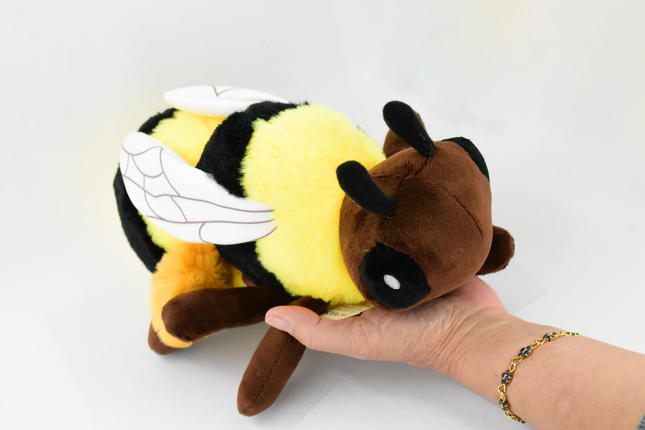 Wasp Toy, Bee, Very Realistic Rubber Figure, Model, Educational, Animal, Hand Painted Figurines, 3 inch Ch043 BB76