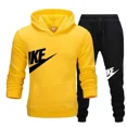 thumbnail image 4 of Nueva marca Otoño Invierno simplicidad moda sombrero de hombre ropa deportiva + pantalones de chándal Otoño Invierno conjunto de ropa deportiva sudaderas con capucha para hombre, 4 of 5