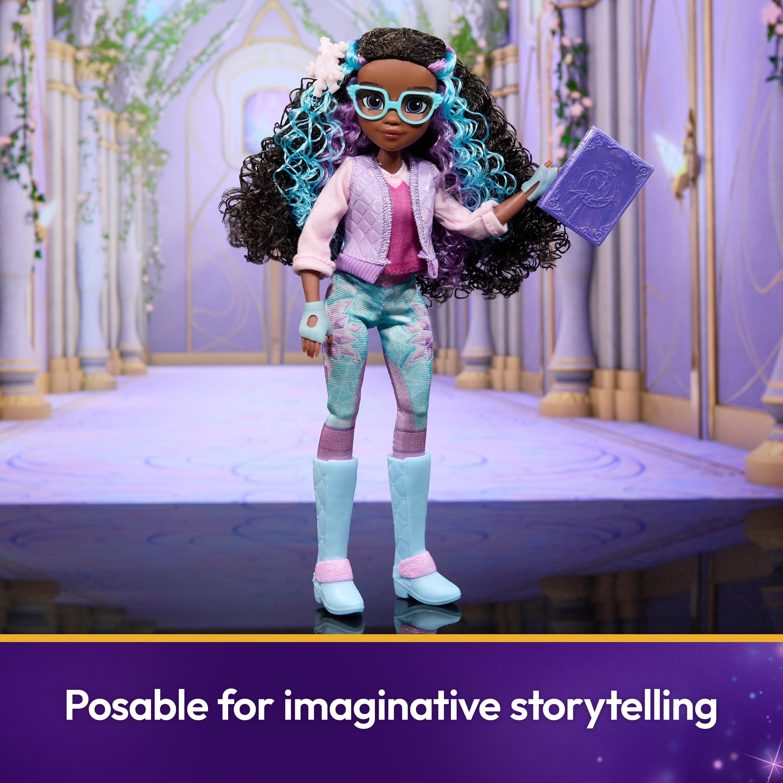 Unicorn Academy, Poupée Layla Power of Friendship avec livre et 5 accessoires, 24 cm, poupées et licornes pour filles à partir de 4 ans