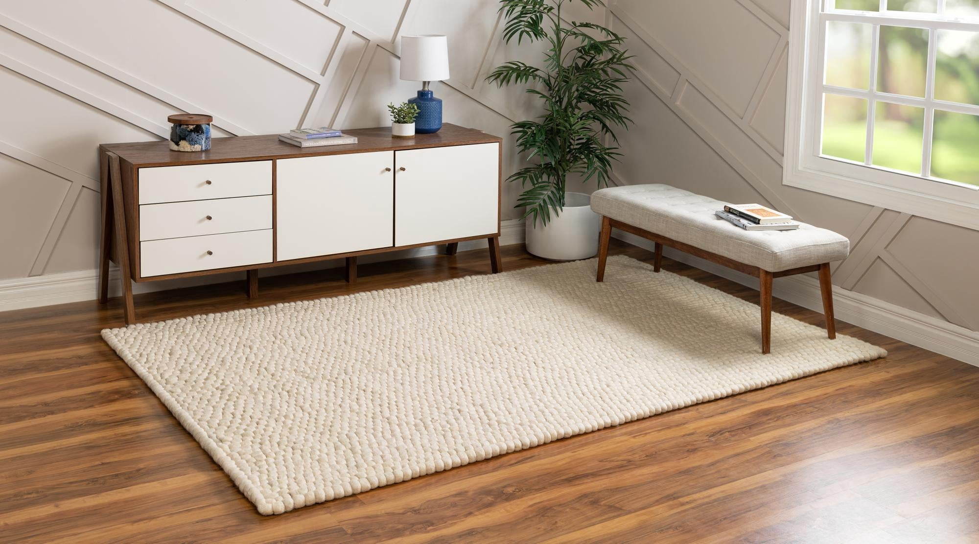 Unique Loom Felt Ball Collection Area Rug - Cloud (5' 1" x 8' Rectangle Ivory)