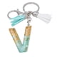 thumbnail image 1 of Llavero de letras con borlas verdes | Colgante de cristal acrílico | Lámina de oro, pegamento en gota, joyería de piedra engrosada | Amuleto de bolso con estilo, accesorio para mochila | 1 pieza, 1 of 2