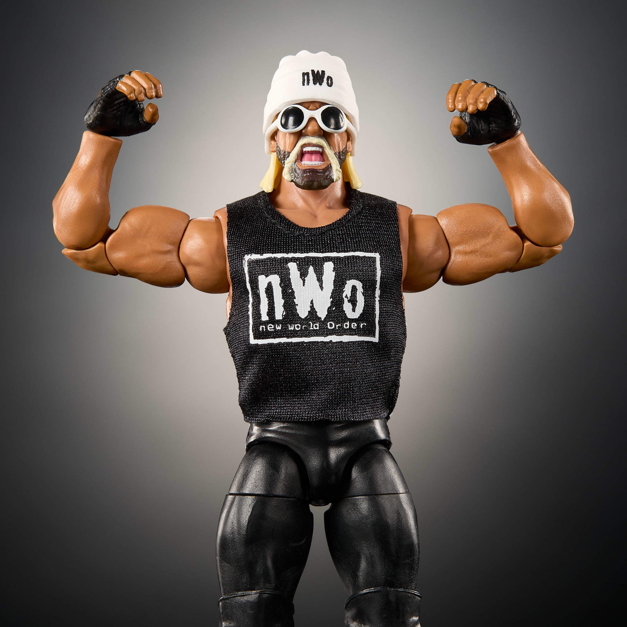 WWE Monday Night War Elite Collection Hollywood Hogan Action Figure & Accessories 6-inch Set