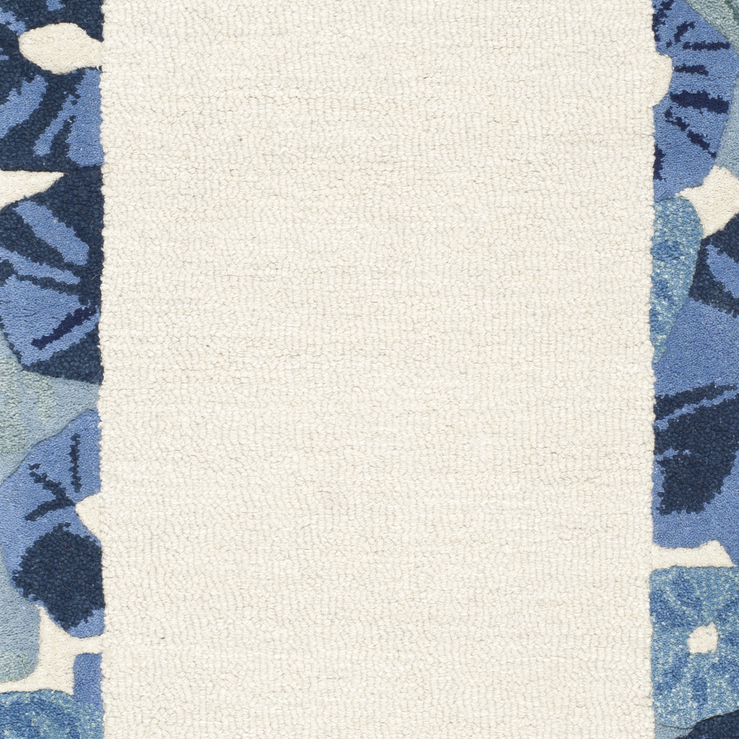 SAFAVIEH Martha Stewart Poppy Floral Border Area Rug, Azurite Blue, 4' x 6'