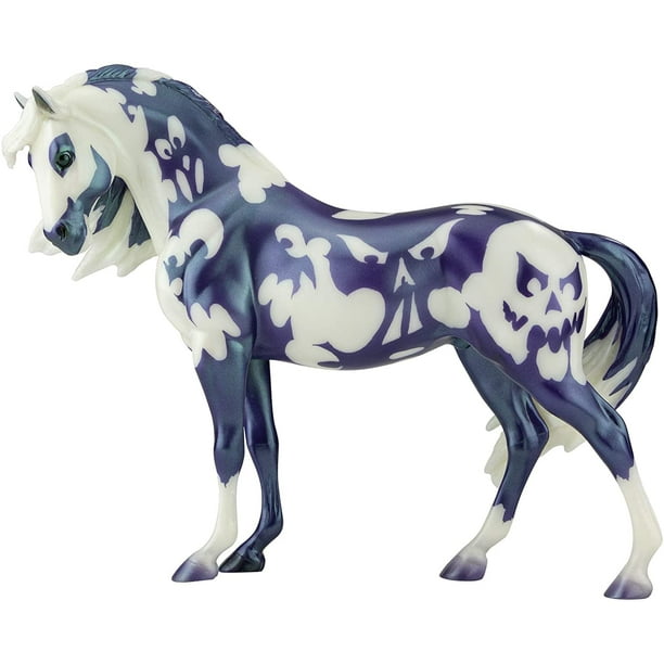 Breyer Traditional Series Apparition 2020 Halloween Horse Special