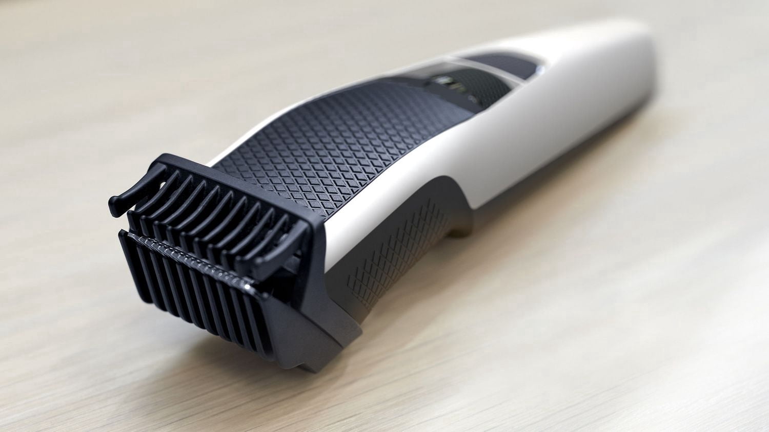 Philips Tondeuse à Barbe Série 3000, Technologie Lift & Trim, BT3206