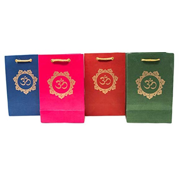 Desi Favors Om Paper Bags - Indian Gifts Bags, Party Favor Bags, Goodie Bags, Small Paper Bags for Diwali Gifts, Pooja Favors, Housewarming Gifts, Wedding Return Gifts - 5.3x8 Inch (Pack of 8)