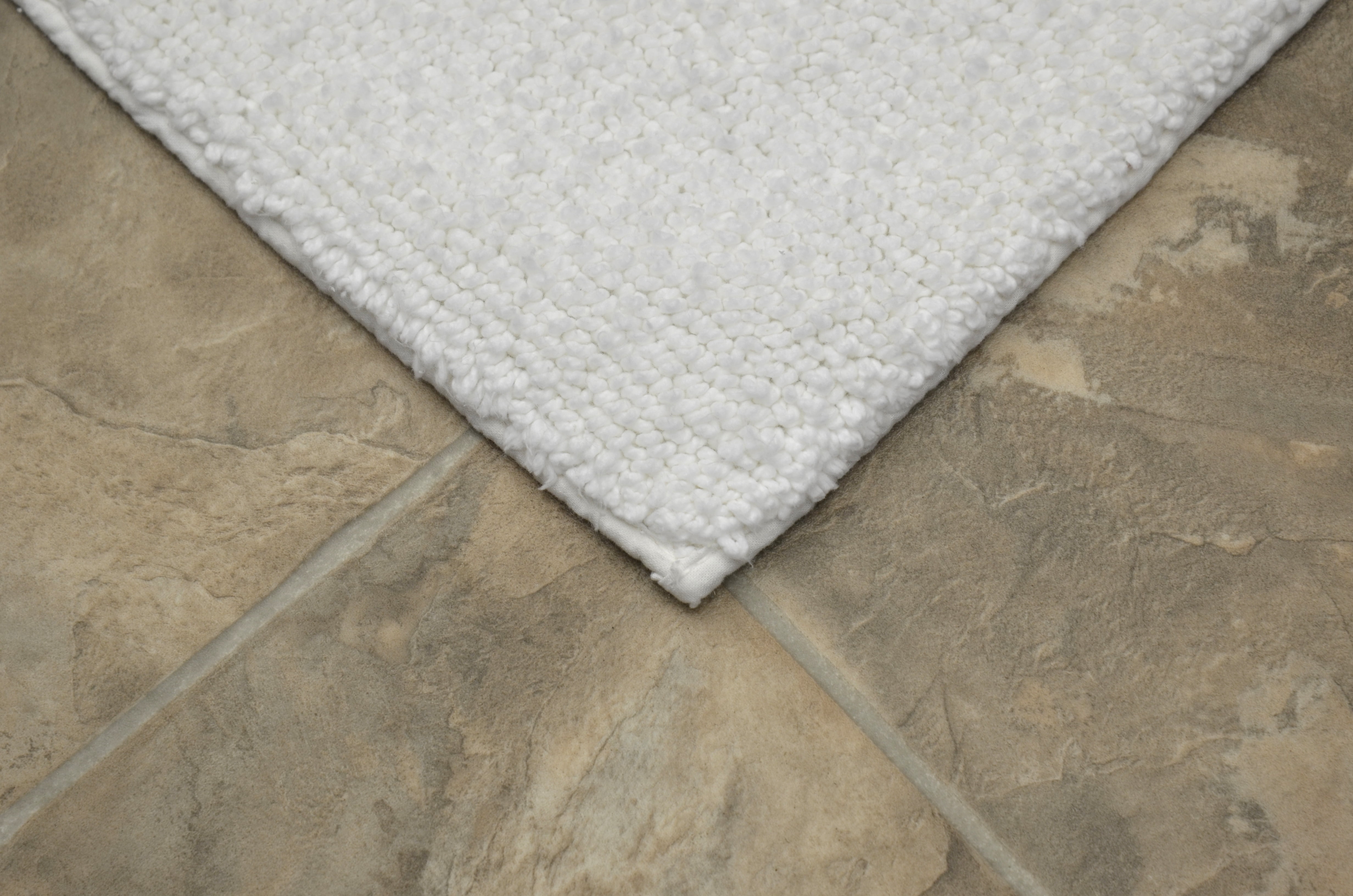 Garland Rug Queen Cotton Washable White Bath Rug, 24" x 40"