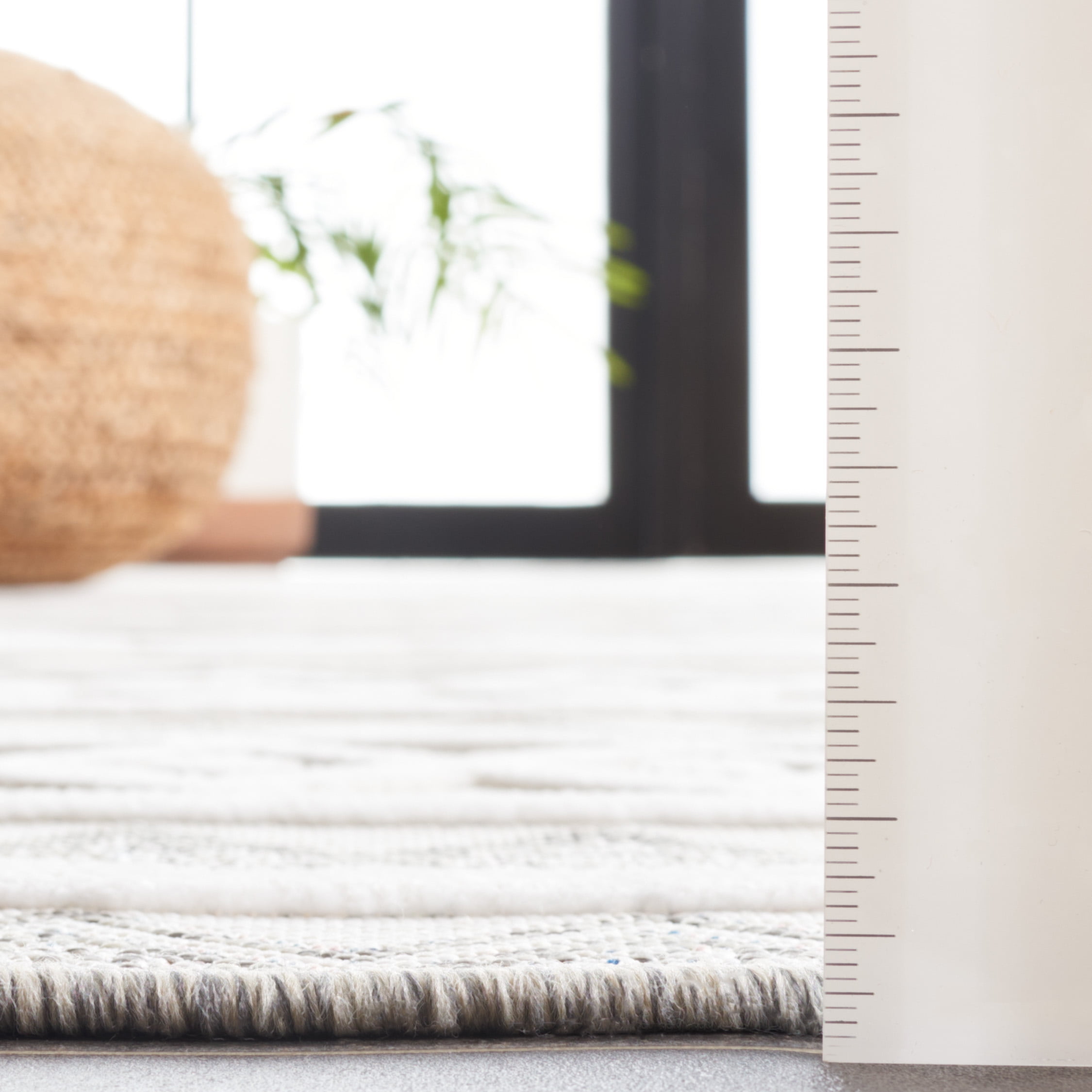 SAFAVIEH Cabana Ethan Geometric Indoor/Outdoor Area Rug, Grey/Ivory, 9' x 12'