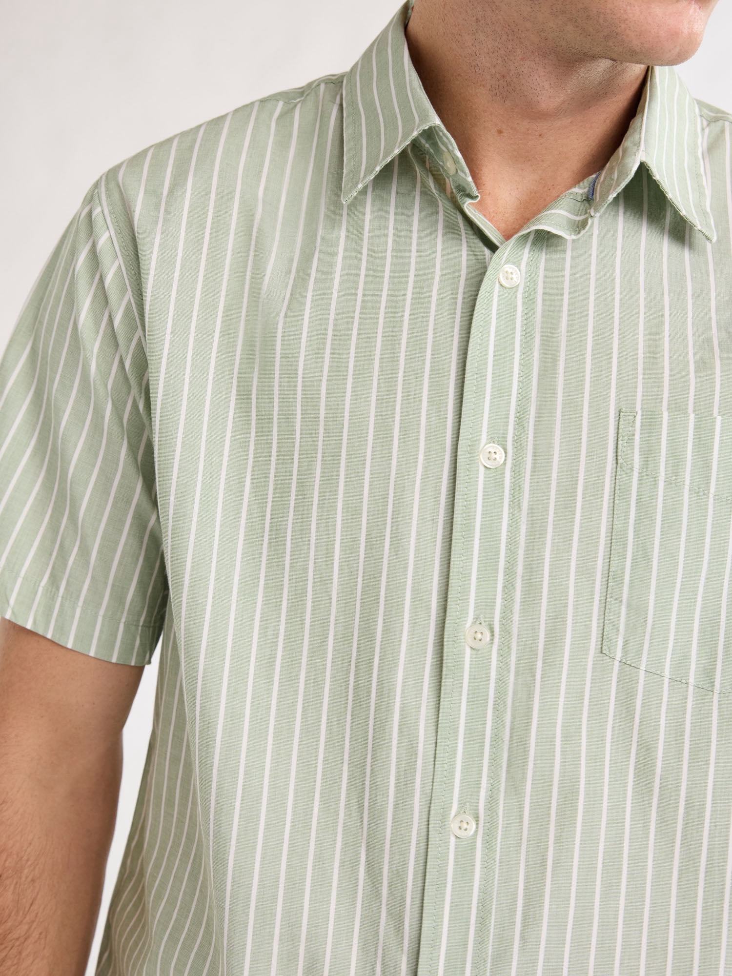 Free Assembly Men’s Heathered Button Front Shirt with Short Sleeves, Sizes XS-3XL