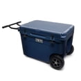thumbnail image 2 of Cooler YETI Tundra Haul portátil con ruedas azul marino, 2 of 8