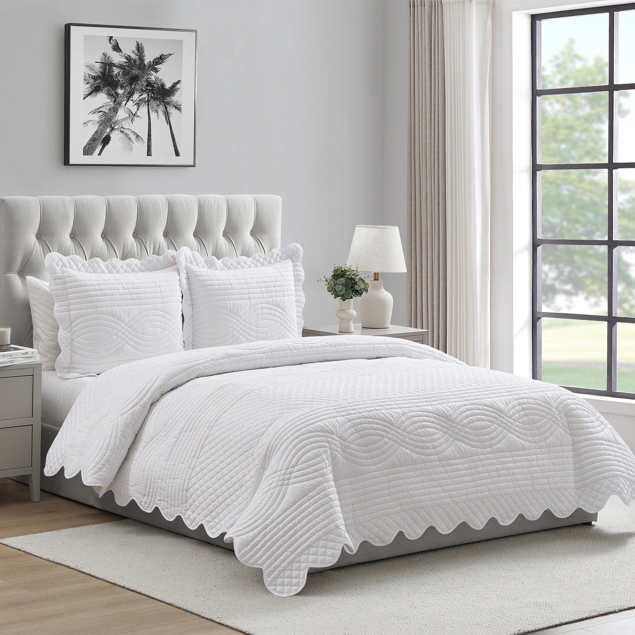 VCNY Home White Scallop 3-Piece Adult Microfiber Quilt Set, Full/Queen