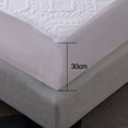 thumbnail image 3 of Protector de colchón blanco, sábana ajustable, protección contra la humedad, almohadillas impermeables para cama, cubrecolchón de algodón, silencioso, adecuado para cama con somier Rojo Verde Cocina, Decoración y Otros, 3 of 6