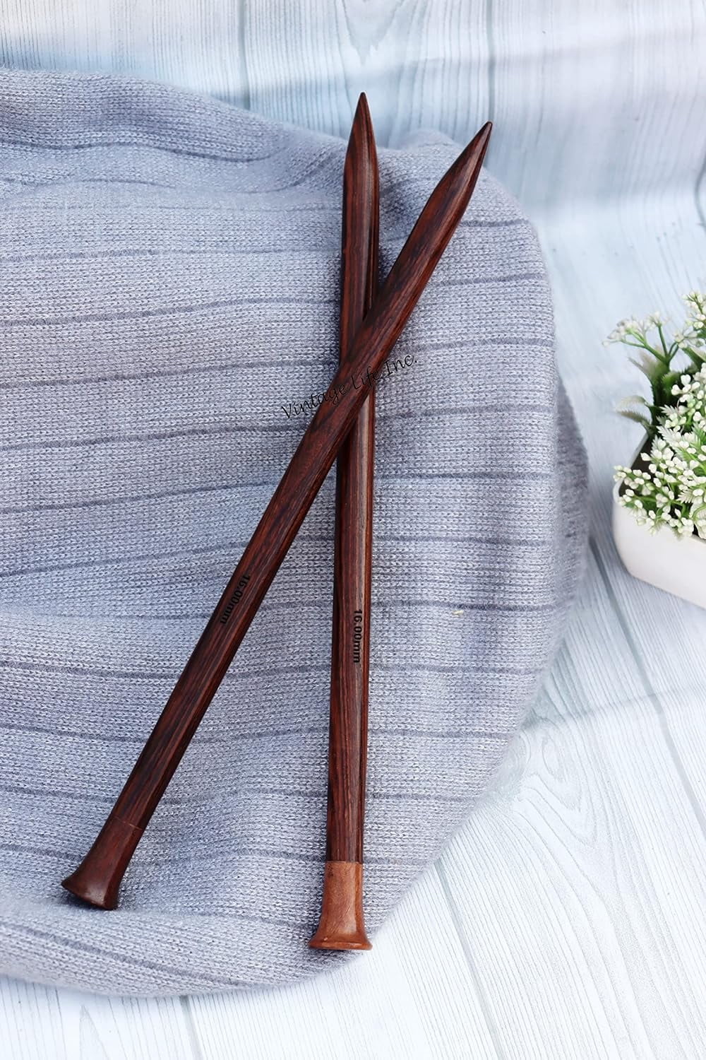 DnU Avenue Yarn Knitting Needles Rosewood & Maple Crafted for Arthritic Hands, Superior Quality, Wood Needles, Buffed Wax Finish, Soft Grip, Stitching Accessories, Brown (Rosewood D1, Set of 13).