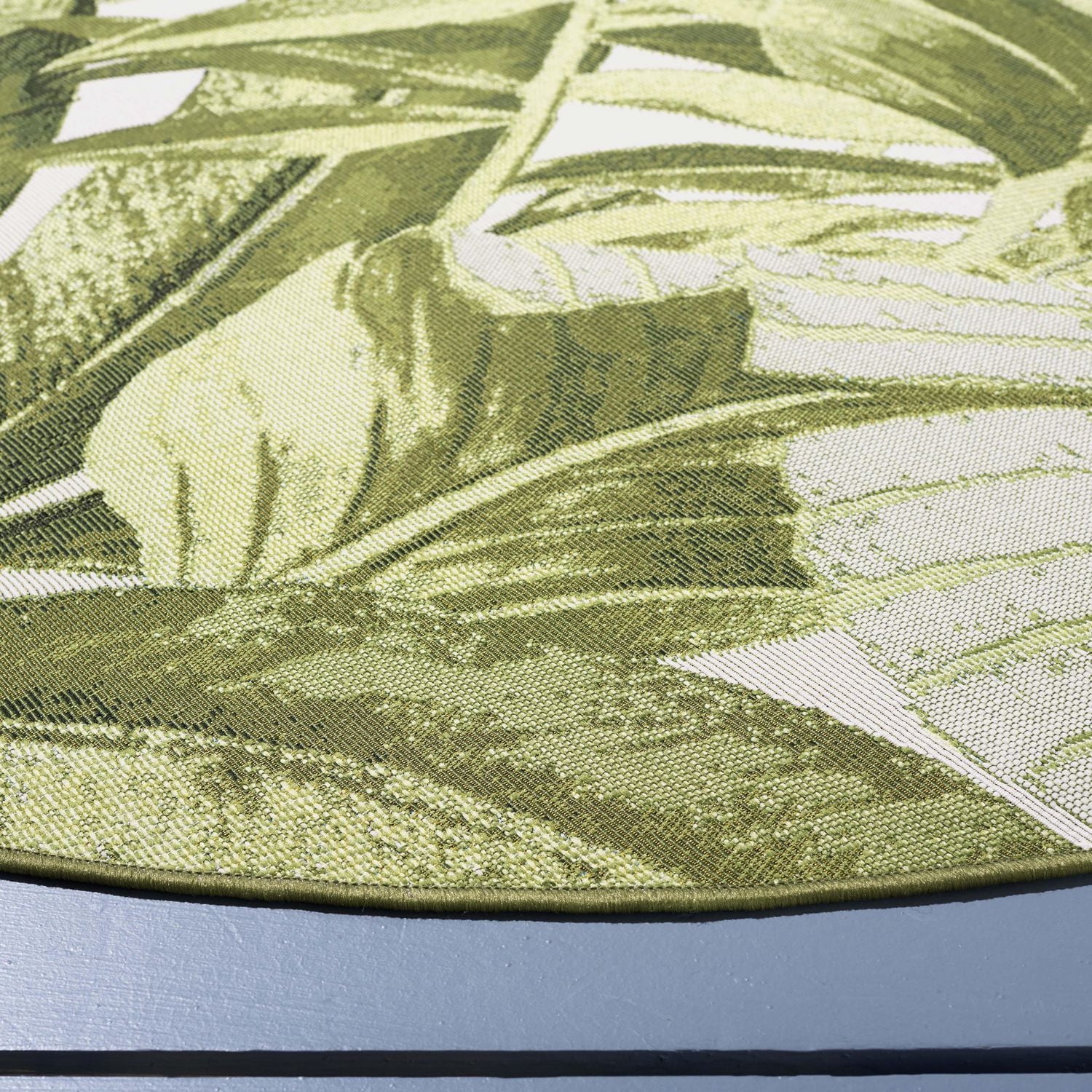 SAFAVIEH Barbados Igor Botanical Indoor/Outdoor Area Rug