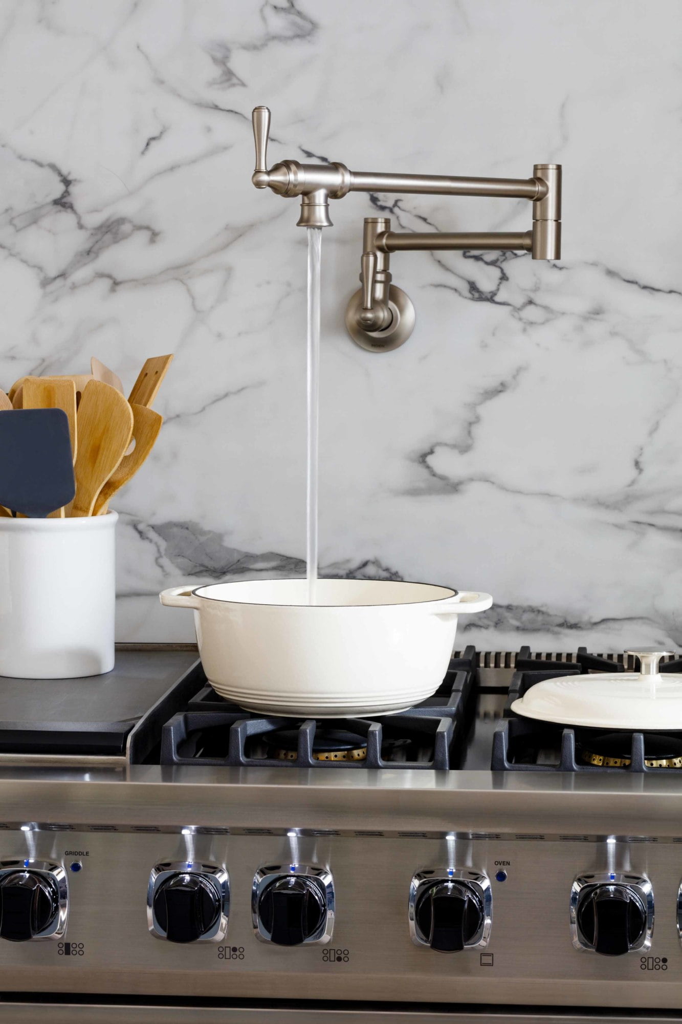 Moen S664BL Traditional Pot Filler Matte Black