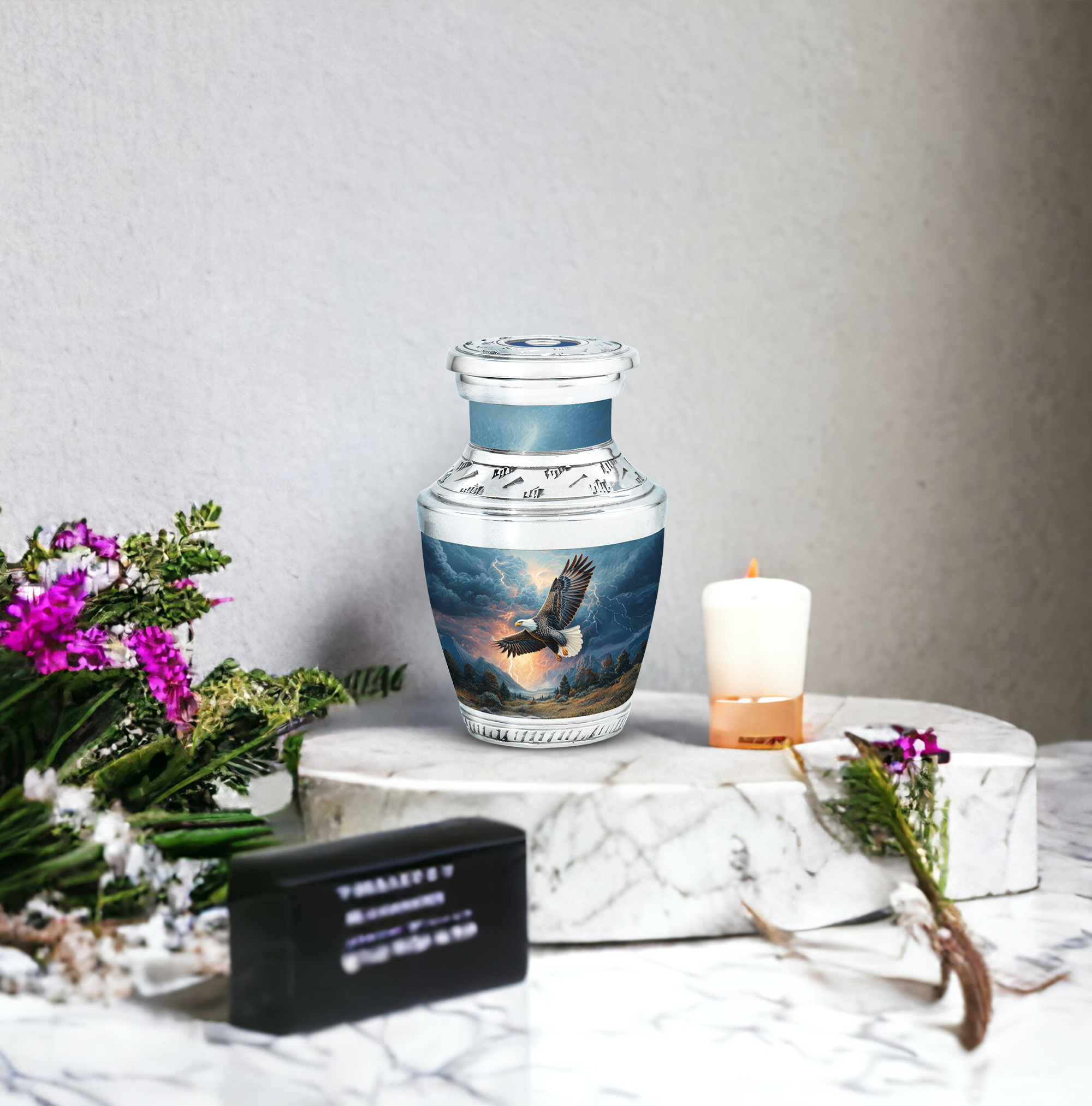 SABURIAL Eagle Urn - Keepsake Burial Urns For Ashes Adult Women - Decorative Urn For Male & Female - Funeral Urns - 3 Inch