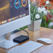 U34 Bolt 1TB USB4 (40Gbps) Thunderbolt 4 (USB-C) Portable SSD