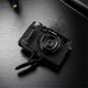 thumbnail image 2 of Funda de cuero genuino ZHCH para cámara X100VI medio cuerpo para Fujifilm X100VI bolso hecho a mano negro, 2 of 5