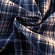 thumbnail image 4 of Blusa de manga larga con capucha para hombre, estilo informal, a cuadros, con botones y capucha, de poliéster, 4 of 9