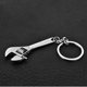 thumbnail image 4 of Mini llavero de llave inglesa de aleación de zinc, llavero de llave inglesa ajustable, llavero de metal, 4 of 5