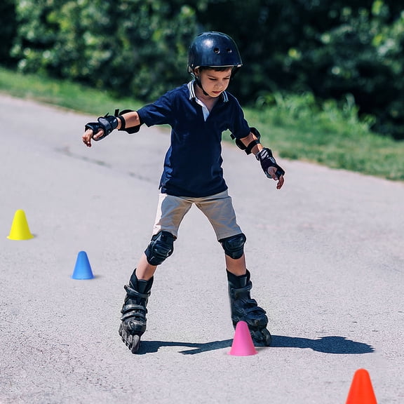 COMPUKAS 25pcs Traffic Cones for Kids Outdoor Training and Skating Safety Equipment